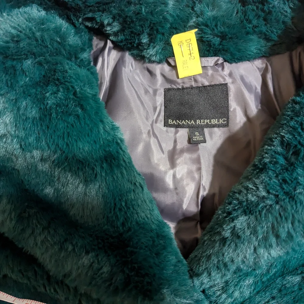 Banana Republic Green Faux Fur Coat - Picture 9 of 9